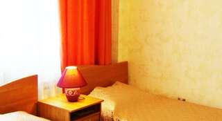Гостиница Guest House Teremok Адлер Двухместный номер с 2 отдельными кроватями и балконом-2